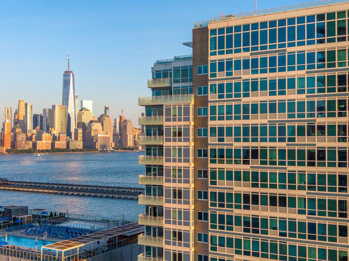 Laguna at Newport apartment building in Jersey City