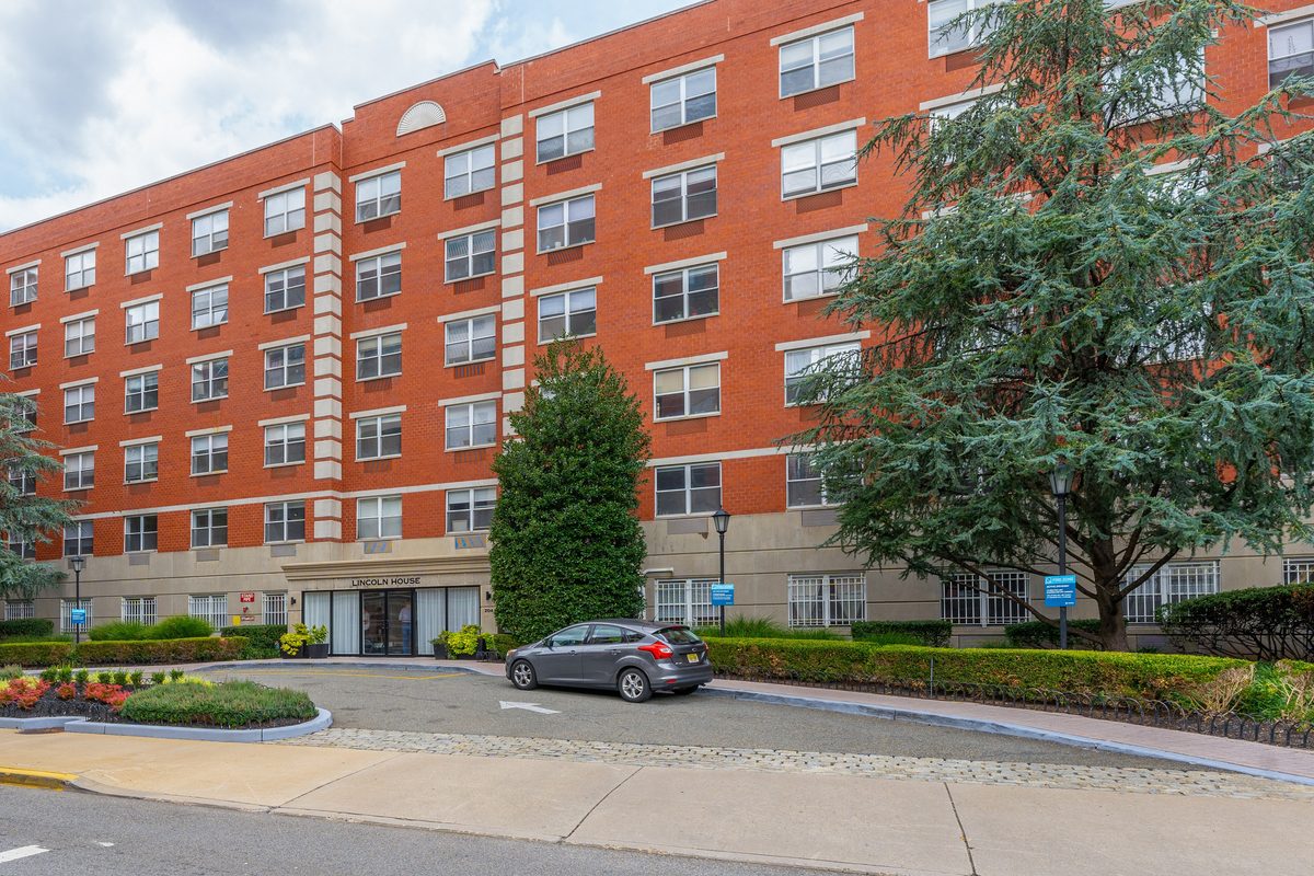 Lincoln House apartment building in Jersey City